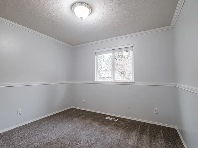 Bedroom 2 (Rear of house)