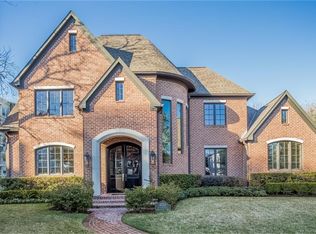 4734 Waring St, Houston, TX 77027