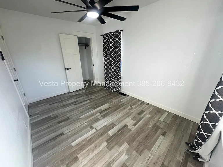 852 Canyon Rd #1 — Photo 8