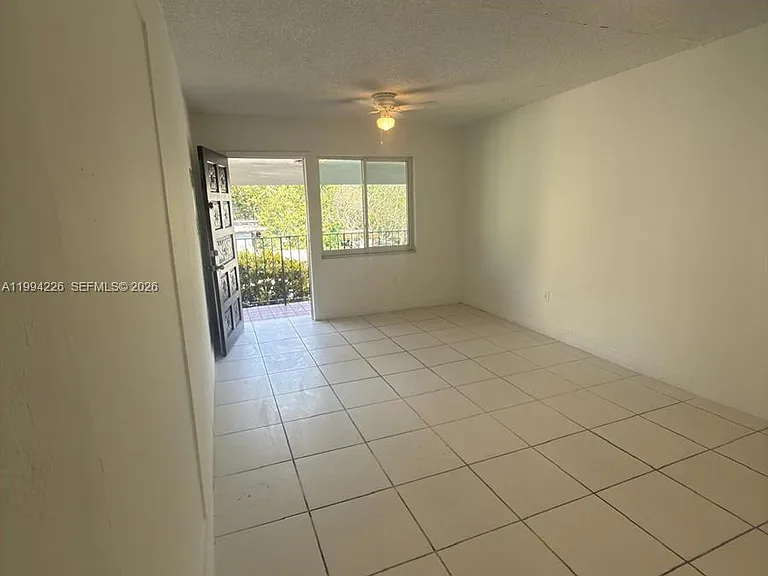 2622 NW 24th St #3B — Photo 2