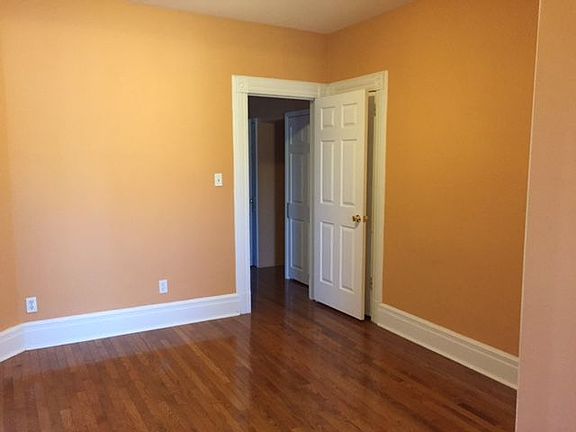 4th image of 279 Nassau Ave #3