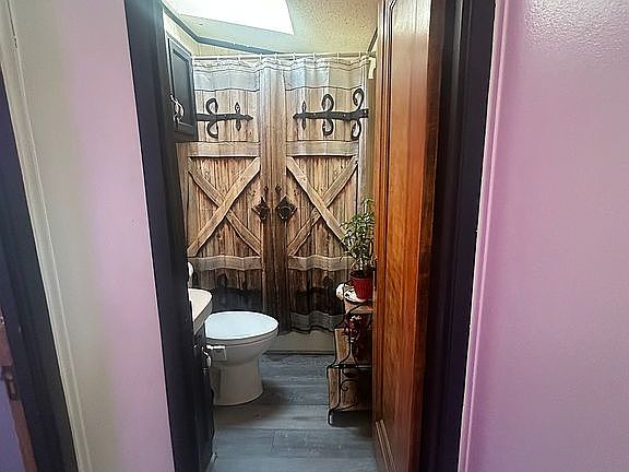 Secondary bathroom