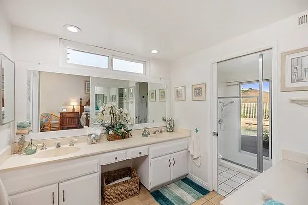 631 Calle Miguel — Photo 9