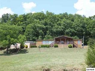 1562 Holt Town Rd, Newport, TN 37821