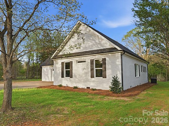 3rd image of 1491 Cedar Grove Rd