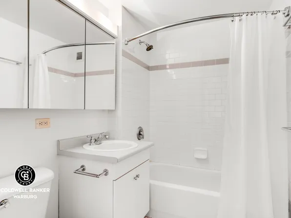 520 West 23rd Street image 6 of 6