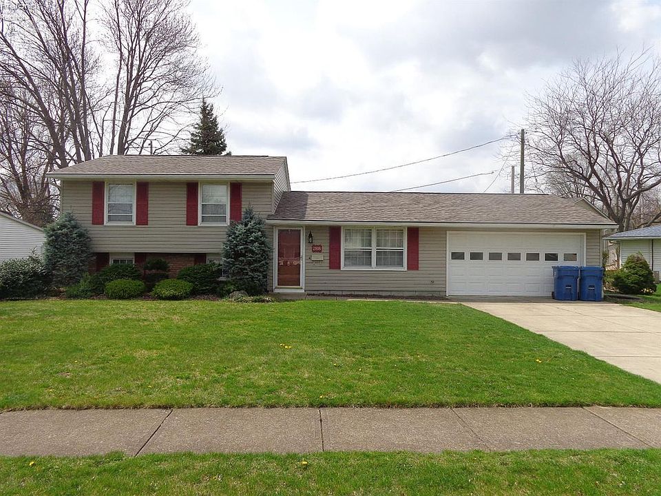 1st image of 2808 Park Ln