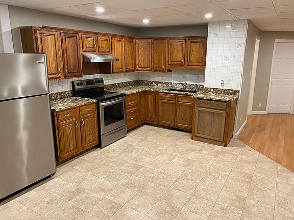 4th image of 70 Cumberland St APT 1