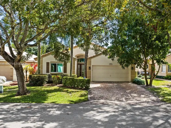372 NW 45th Ter, Deerfield Beach, FL 33442