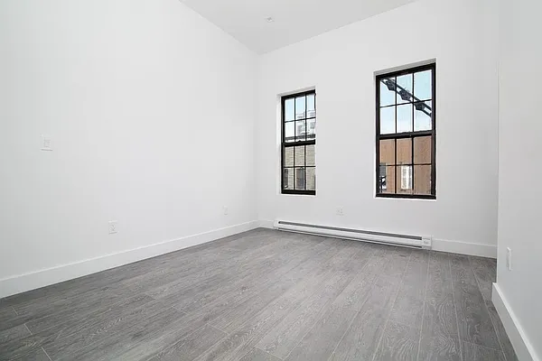 Rented by REAL New York | media 17