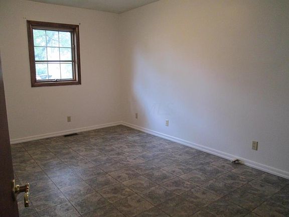 5th image of 4202 Mayflower Blvd