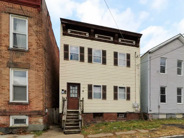 39 Tyler St, Troy, NY 12180