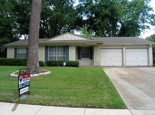 916 Sherwood Dr, Arlington, TX 76013