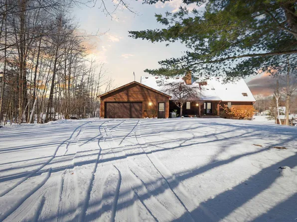 3991 Lakeshore Dr, Gladwin, MI 48624