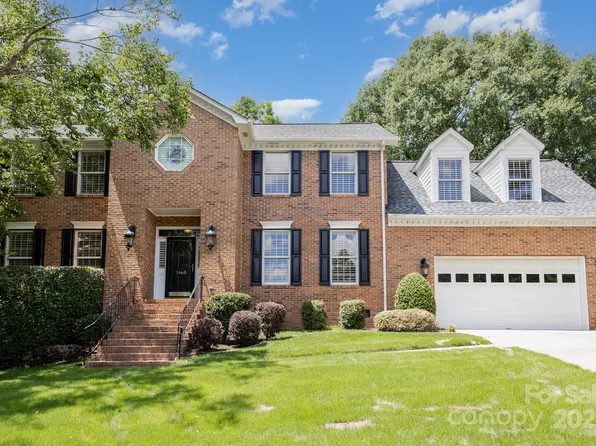 1468 Woodhurst Dr, Rock Hill, SC 29732