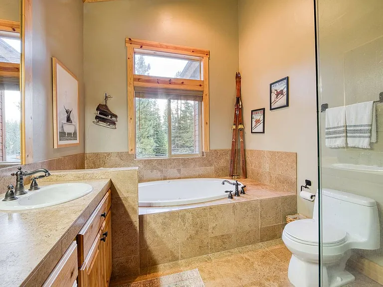 10945 Lausanne Way — Photo 12