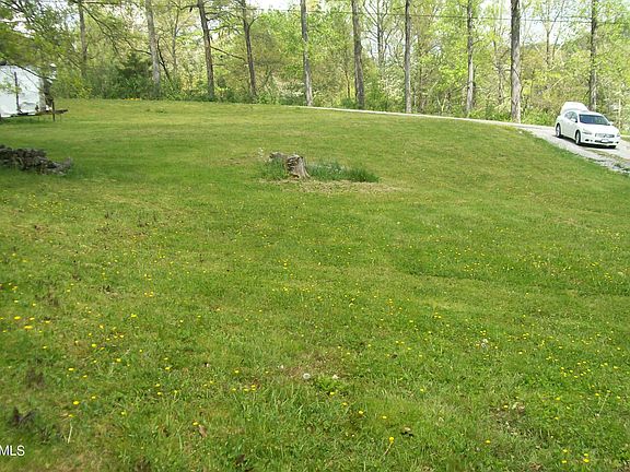 2nd image of 215 Waddell Ln
