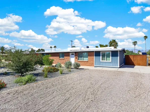 6909 E Calle Neptuno, Tucson, AZ 85710