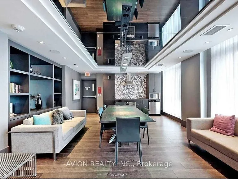 297 College St #1015 — Photo 14