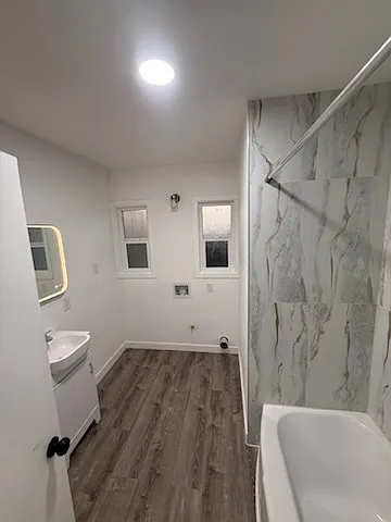 2 bed, 900 sqft, $2,800 — Photo 4