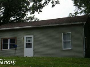 1009 9th St, Corning, IA 50841