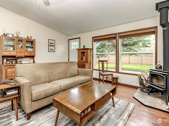 5th image of 36216 1st Avenue S