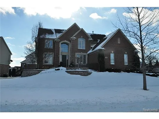 1094 Moran Dr photo 1