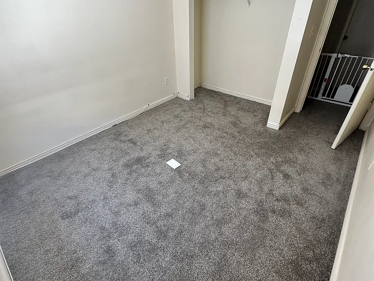 166 Freedom Ln — Photo 2