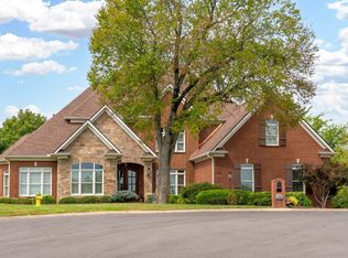 439 Bay Point Dr, Gallatin, TN 37066