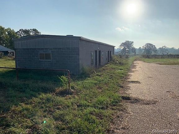4th image of 1451 Airline Dr
