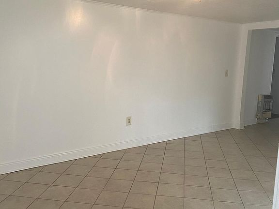 2nd image of 4220 Dumaine St Basement B