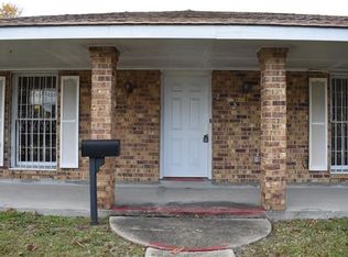 2272 Northbrook Dr, Gretna, LA 70056