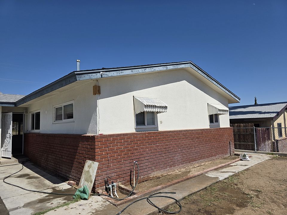 1st image of 1117 E Virginia Way