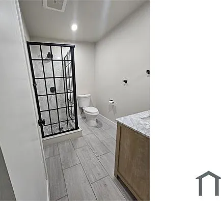 1515 Center St #5 — Photo 6
