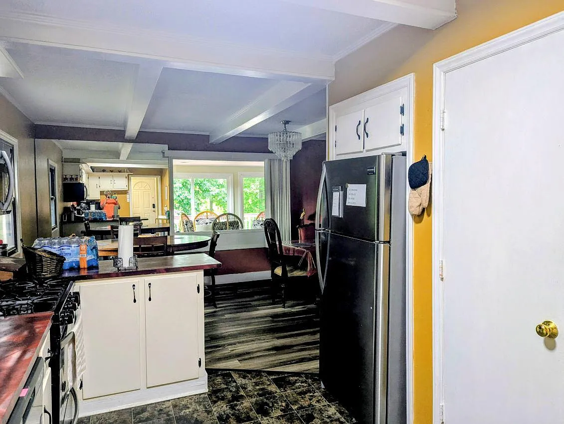 1 bed, 1.0 bath, 1500 sqft, $845 — Photo 3
