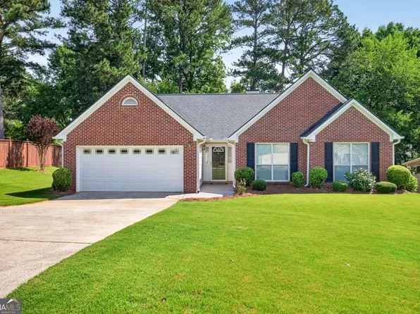1587 Heartwood Dr, Lawrenceville, GA 30043