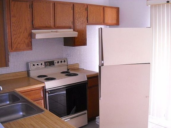4th image of 206 S Waters Edge Dr APT 202