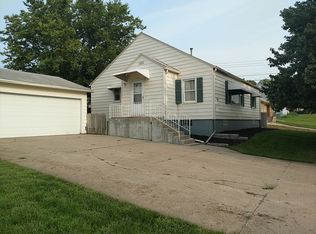 150 S Main St, Osceola, NE 68651