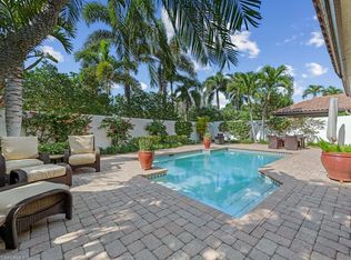 6 Las Brisas Way #7, Naples, FL 34108