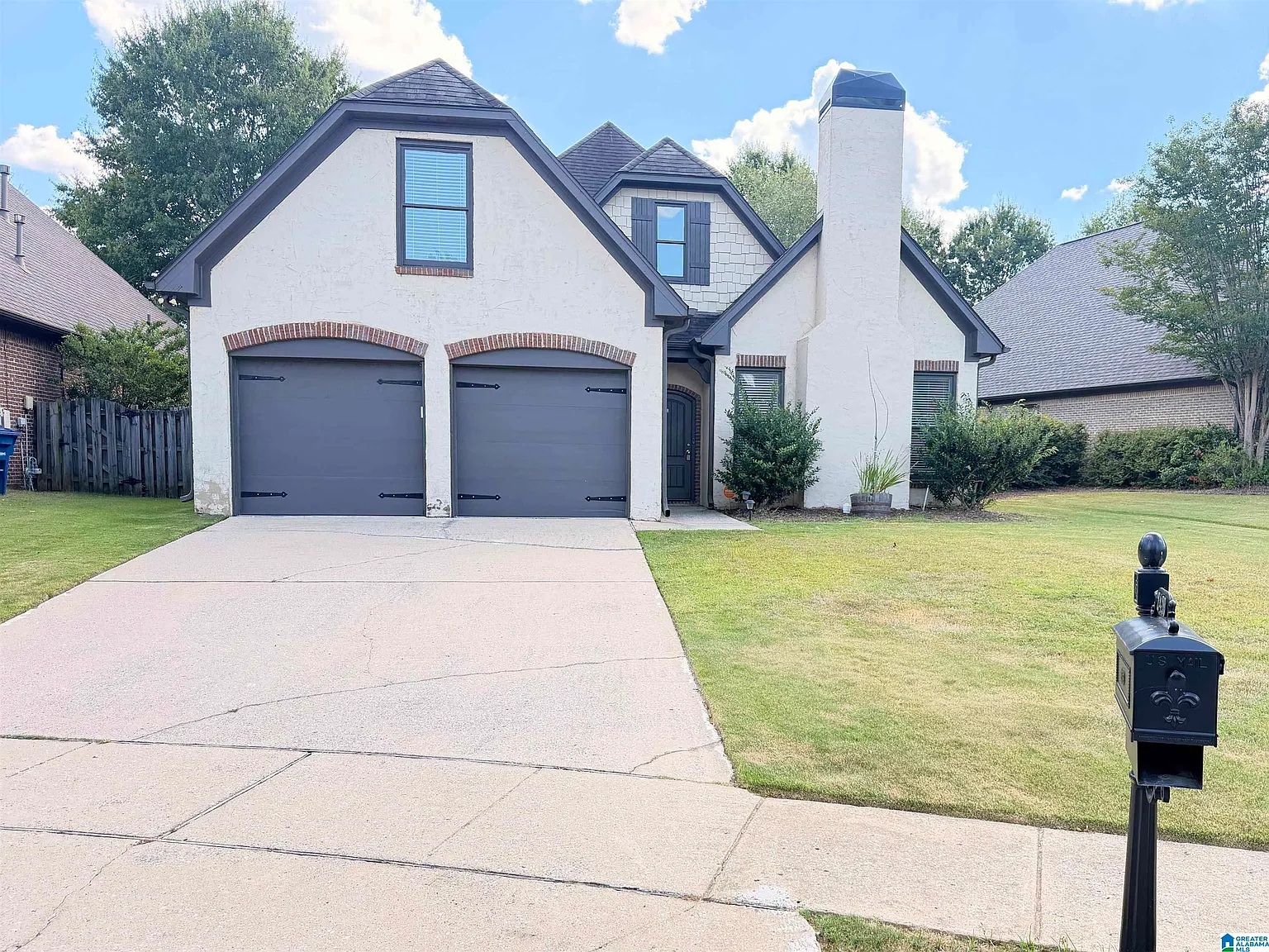 4 bed, 2.0 bath, 2010 sqft, $2,850 — Photo 1