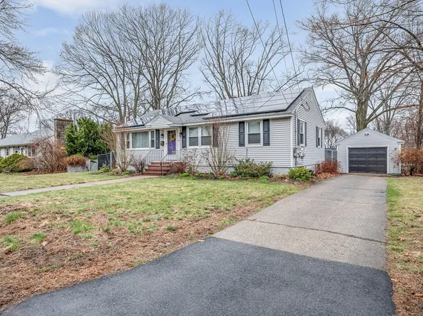 24 Cyr Dr, Lawrence, MA 01843