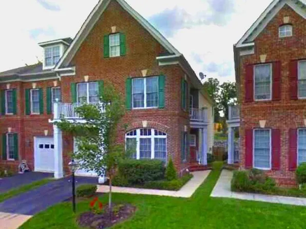 4333 Delegate Ct, Fairfax, VA 22030
