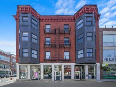 1735 W Division St #204, Chicago, IL, 60622