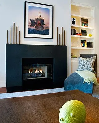 Sold by R New York | media 24