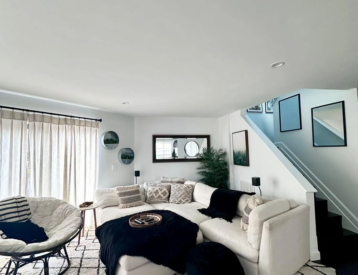 2 bed, 2.5 bath, 1470 sqft, $3,000 — Photo 3