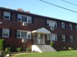 201 Vail St APT B4, Hackettstown, NJ 07840