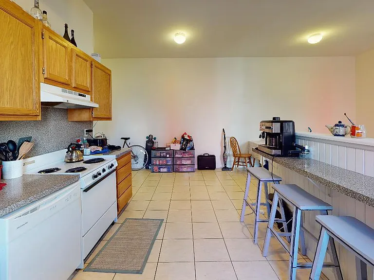 1617 W Oxford St #2 — Photo 2
