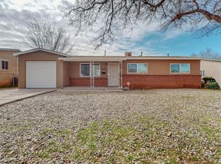 10124 Los Arboles Ave NE, Albuquerque, NM 87112