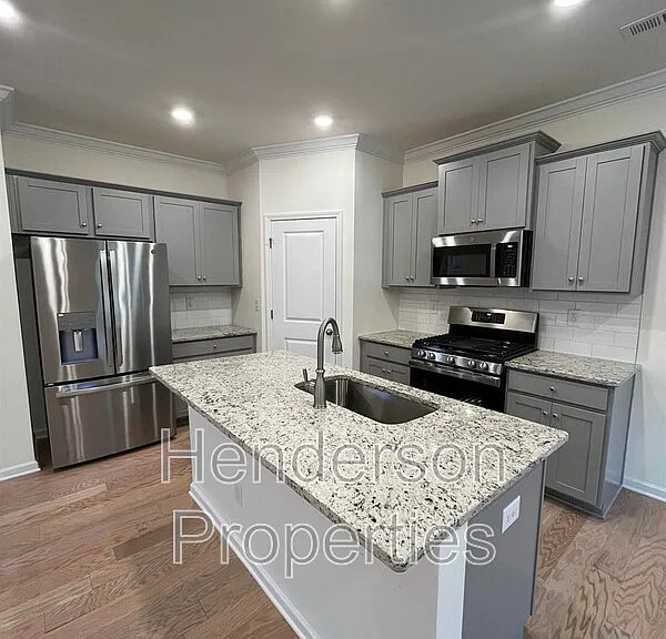 106 Quinn Rd — Photo 4