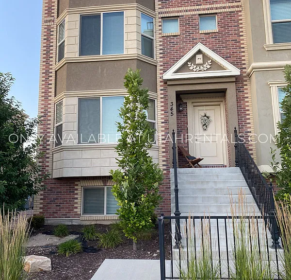 345 W Park View Ln — Photo 1